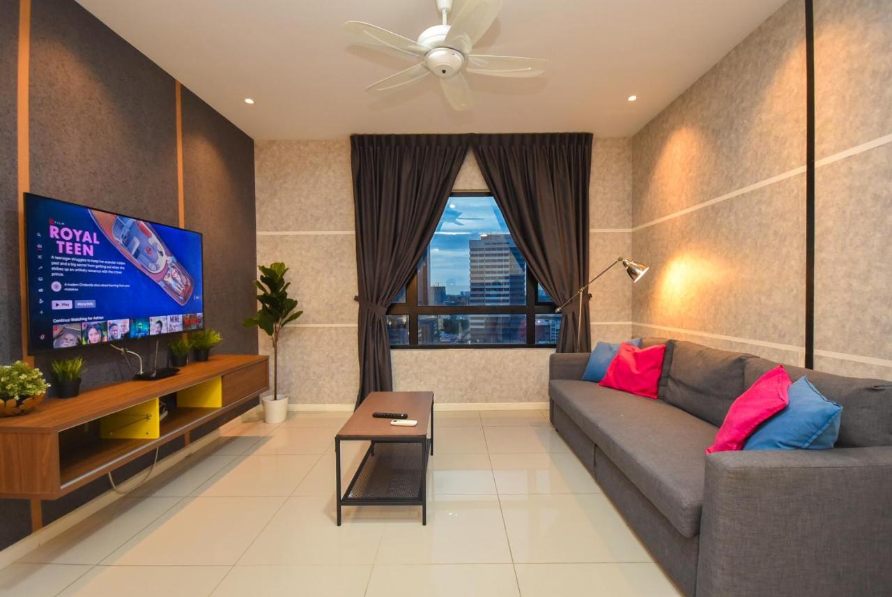 Suasana Residence By Nest Home Johor Bahru Exterior foto